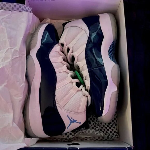 Jordan 11 Retro UNC Win Like 82 - Picture 4 of 5